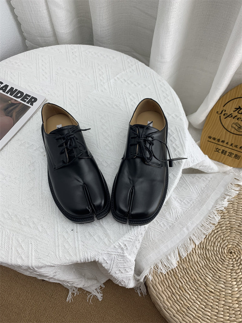 English Style Horseshoe Flat Sole Leather Shoes