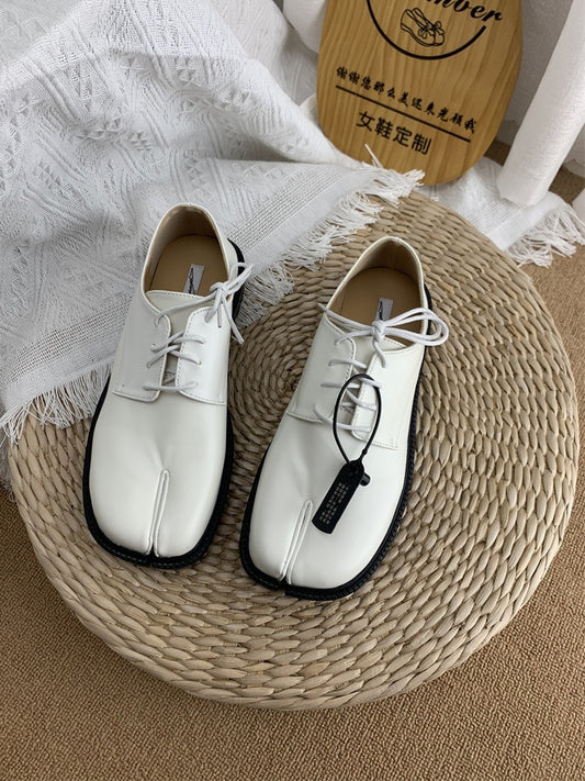 English Style Horseshoe Flat Sole Leather Shoes