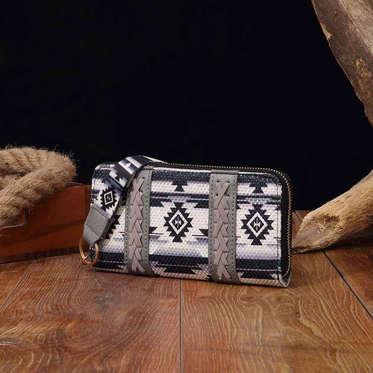 Vintage Cotton and Linen Printed Bohemian Hand-Carrying Card Holder