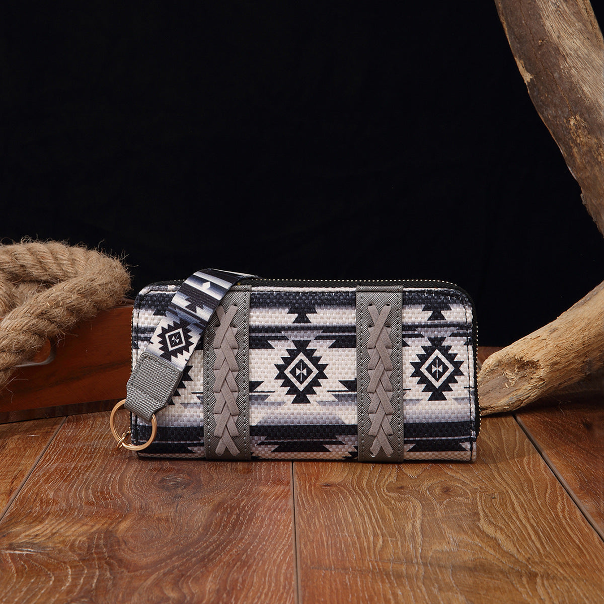 Vintage Cotton and Linen Printed Bohemian Hand-Carrying Card Holder
