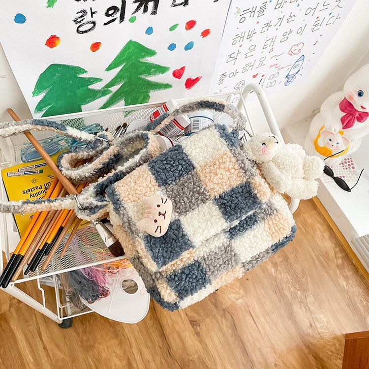 One-shoulder Crossbody Cute Lamb Plush Bag